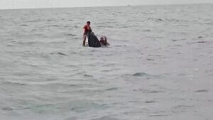 Rescatada una familia francesa tras pasar más de 16 horas a la deriva frente a las costas de Tailandia