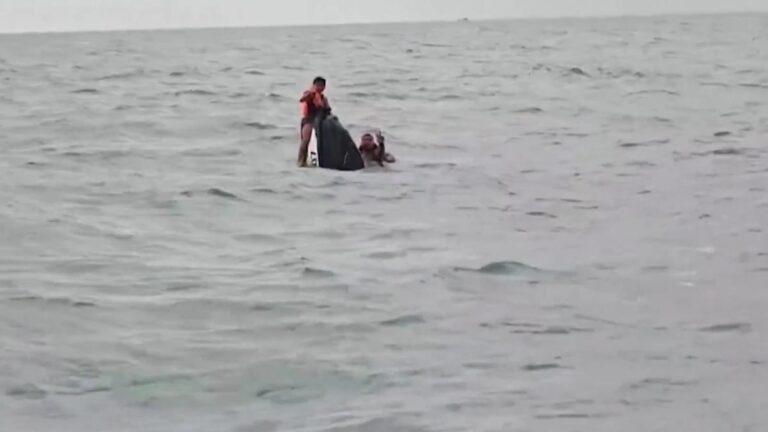 Rescatada una familia francesa tras pasar más de 16 horas a la deriva frente a las costas de Tailandia