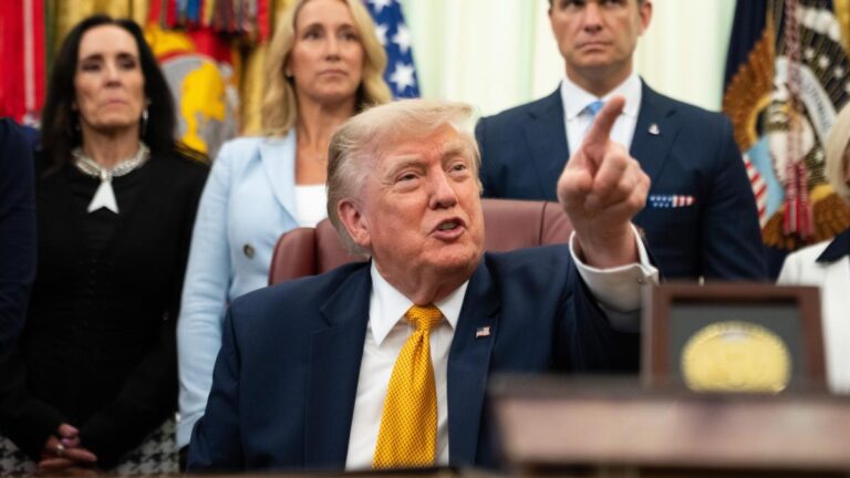 Trump considera que “la inmigración ilegal está matando” a Europa