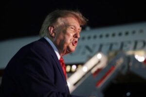 Trump justifica el cambio de avión en Ankara como una orden del Servicio Secreto: “Recibo muchas amenazas que ustedes desconocen”