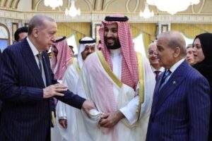 Turquía, Arabia Saudí y Pakistán forjan un nuevo pacto de defensa en plenas tensiones en Oriente Medio