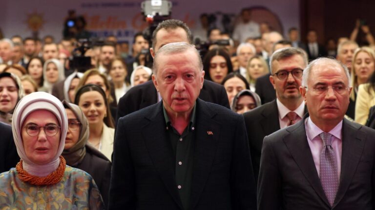 Turquía pide una orden de arresto para Netanyahu y este califica a Erdogán de “dictador antisemita”