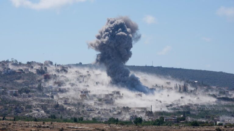 Ataques israelíes a una ciudad del sur del Líbano dejan 13 muertos entre ellos seis niños