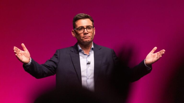 Burnham asegura que la reincorporación de Reino Unido a la UE está sobre la mesa
