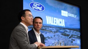EE.UU. critica a Ford por aliarse con la china Geely en España: “Ayuda a adversarios estratégicos”