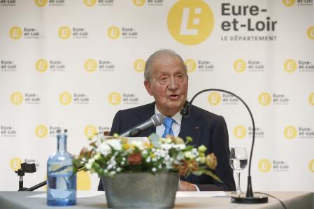 El rey Juan Carlos durante su intervención tras recibir el premio Saint Simon por sus memorias&nbsp;