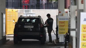 La inflación en la eurozona sube al 3,3%, máximo en tres años, y acerca la subida de tipos