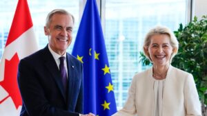 Mark Carney interviene ante el Parlamento Europeo y comparece junto a Roberta Metsola