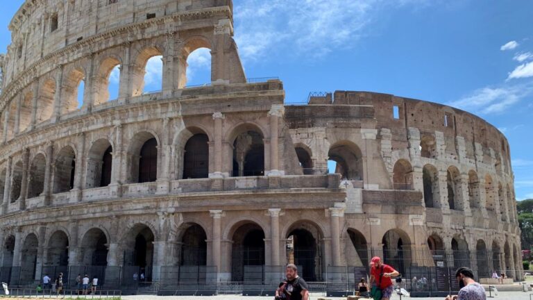 Muere un obrero de 22 años al caer de diez metros en las obras del Coliseo