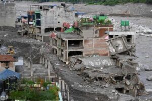 Nepal eleva a 1.344 los muertos mientras siguen las operaciones de rescate y búsqueda