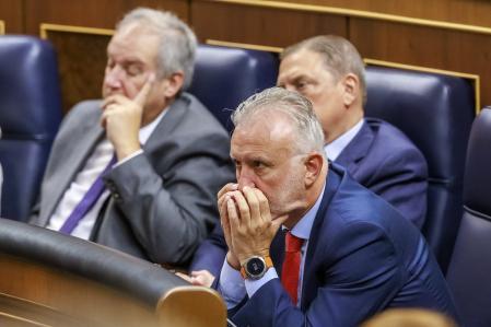 Los ministros Jordi Hereu, Luis Planas y Ángel Víctor Torres, ayer en el Congreso