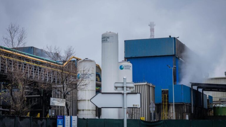 Un análisis académico señala las dificultades de la UE para reindustrializar sectores clave como la siderurgia