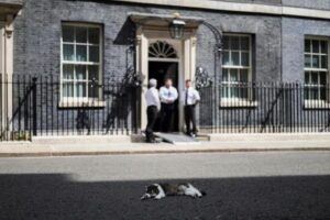 Un fallo en Booking permite poner en alquiler el 10 de Downing Street por 55 libras la noche