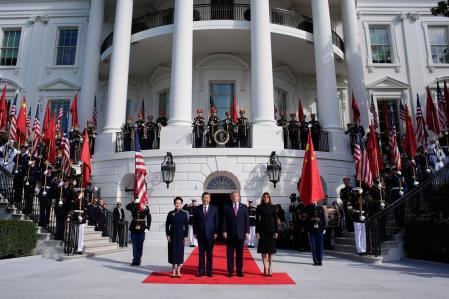 Xi advierte a Trump que deben “coexistir en paz” tras una fastuosa bienvenida en la Casa Blanca