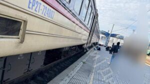 Al menos 13 muertos en un ataque ruso con drones contra un tren en Dnipró