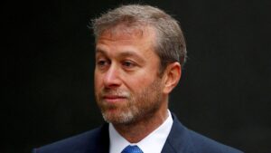Colaboradores de Abramovich falsificaron documentos para evadir impuestos, según BBC