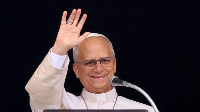 El papa León XIV reaparece tras su operación y anuncia que retomará gradualmente su actividad