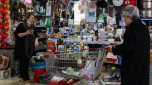 El PIB chino crece más de lo esperado, un 4,5%, por las exportaciones y la industria