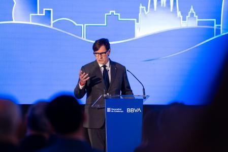 Illa aprieta a Moncloa para salvar la red eléctrica y la gigafactoría // Oliu: de Caixa a caja y sigo porque me toca
