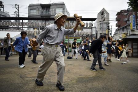 Japón coloca la residencia permanente fuera del alcance de sus inmigrantes