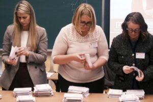 La conservadora Lista Unida gana las elecciones en Letonia