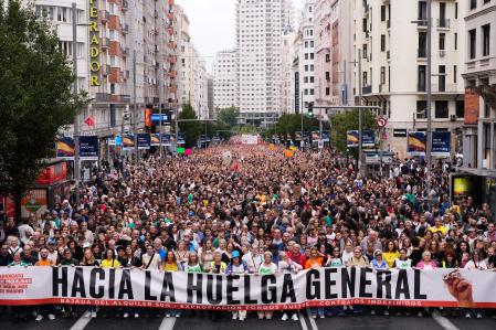 Manifestación convocada por el Sindicato de Inquilinas para denunciar la caída de los decretos de la vivienda&nbsp;