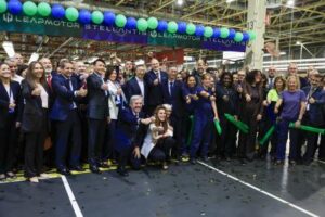 Leapmotor inicia la producción de su primer coche eléctrico en España con el B10