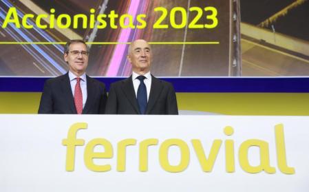 Junta de accionistas de Ferrovial en 2023, con Rafael del Pino y Ignacio Madrilejos.&nbsp;