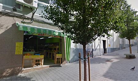 Santa Coloma de Gramenet congela durante un año la apertura de nueve tipos de comercios