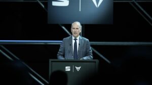 Seat se reúne con Aggity para explorar colaboraciones en la industria de defensa
