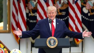 Trump suspende temporalmente sanciones del Congreso contra Rusia por “interés nacional”